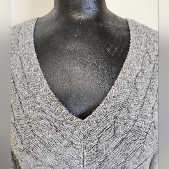 Isabelle 100% Cashmere Sweater - Picture 7 of 11